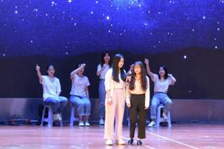 http://jd.gcu.edu.cn/sites/default/files/u4/dsc_1207_wpstu_pian_wpstu_pian_.jpg