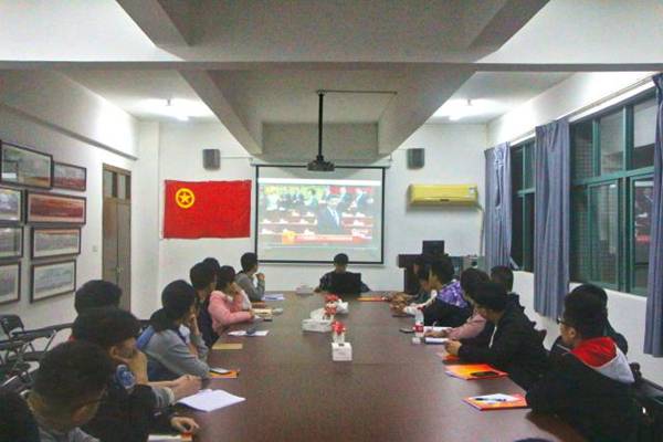http://jd.gcu.edu.cn/sites/default/files/u4/img_1001_wpstu_pian__0.jpg